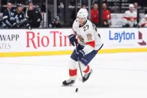 Eetu Luostarinen osana jättikauppaa? – NHL-seurat suunnittelevat hurjaa siirtoa