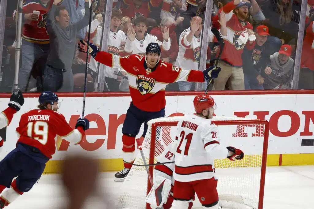 Florida voiton päässä finaaleista – suomalaisilta hurja näytös