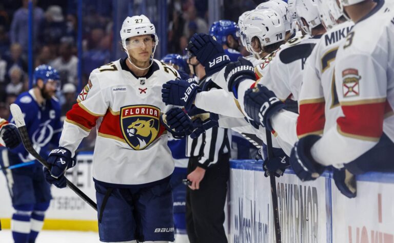 Florida Panthersilta raju suomalainen vappushow