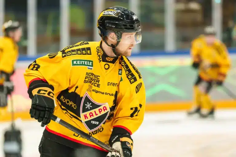 KalPastako nostetta Leijonien mitalijahtiin? – Mikael Ruohomaa tuskin pelaa