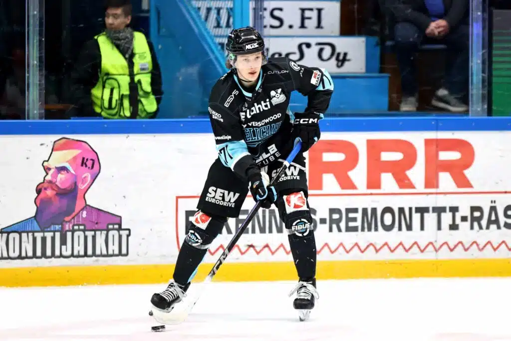 JYP vahvisti rivejään Pelicans-pelaajalla