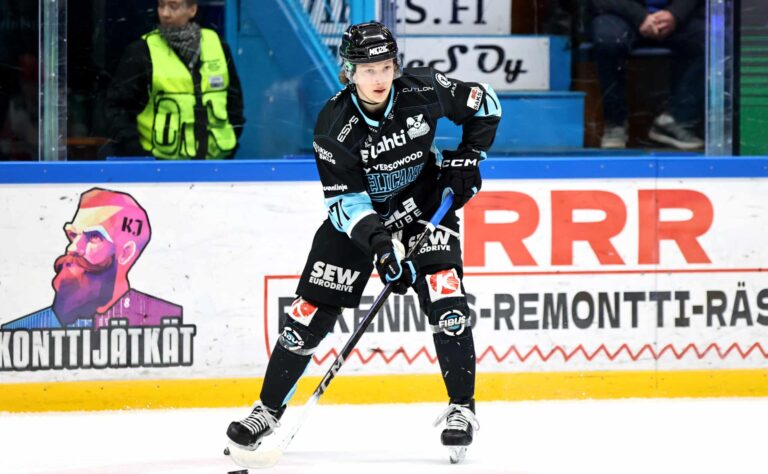 JYP vahvisti rivejään Pelicans-pelaajalla