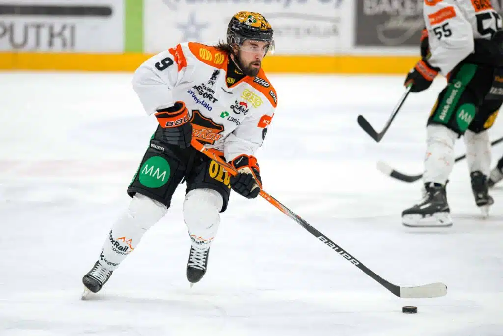 Liigassa vaikuttanut puolustaja matkaa Venäjälle