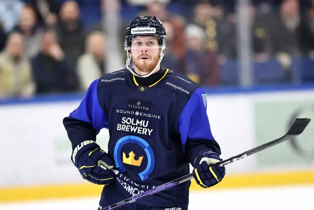 Kiekko-Espoo pudotti juhannuksen kunniaksi sopimusuutisen