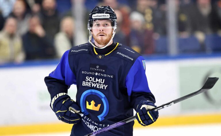 Kiekko-Espoo pudotti juhannuksen kunniaksi sopimusuutisen