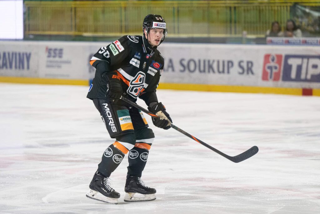 Jenkkien junnumaajoukkuetähti siirtyy Italiaan Liiga-tähden seurakaveriksi