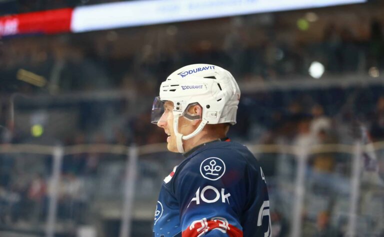 Markus Hännikäinen vaihtaa sarjaa