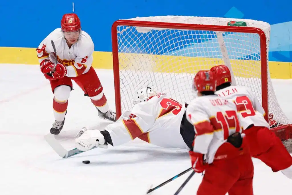 Nyt on noloa – Kiina päihittämässä Suomen NHL-draftissa