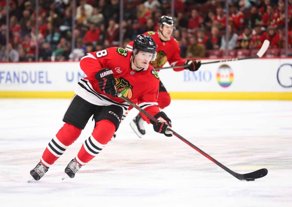Jättisopimus – Chicago Blackhawks kiinnitti kokeneen keskushyökkääjän