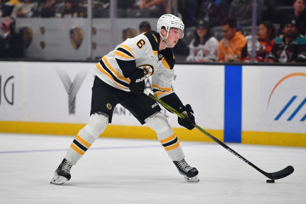 Kova kiinnitys – Boston Bruins jatkoi yhdysvaltalaispuolustajan sopimusta