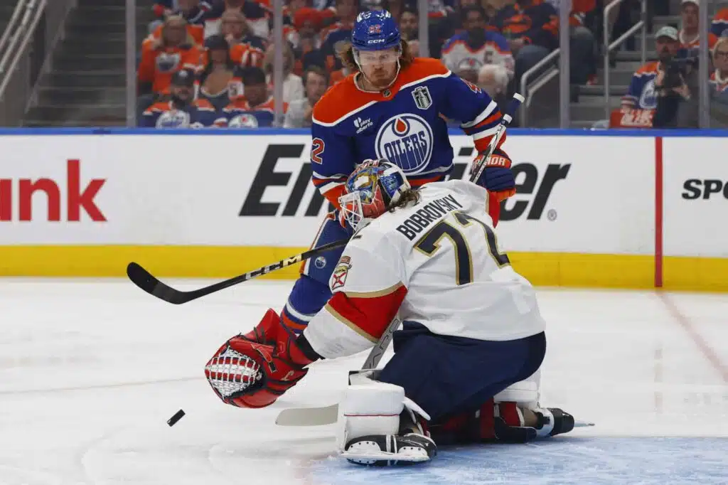 Kasperi Kapaselle hurjat kehut