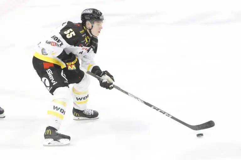 Maailmanmestari ja olympiavoittaja Kärppien kapteeniksi