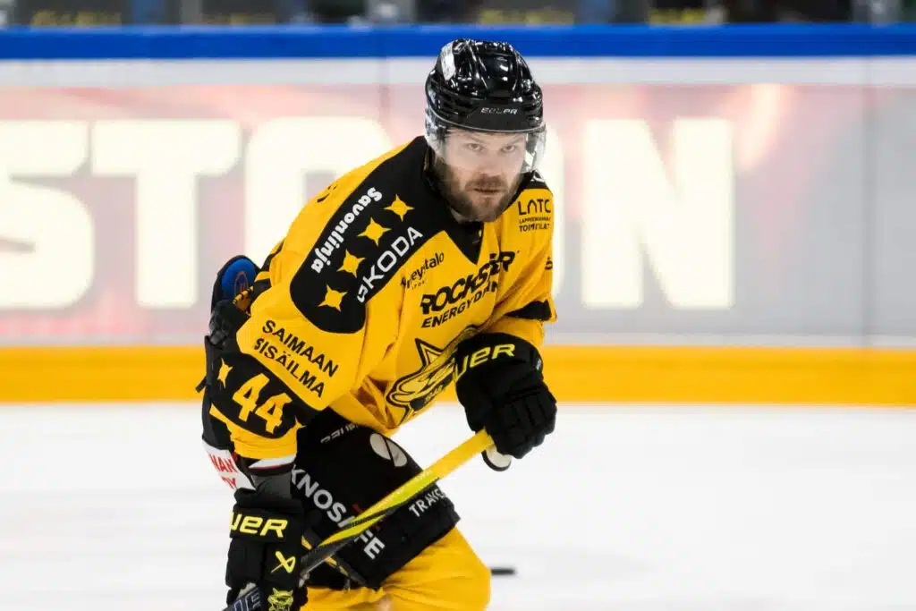 Pelicans hankki varsin tutun pelaajan