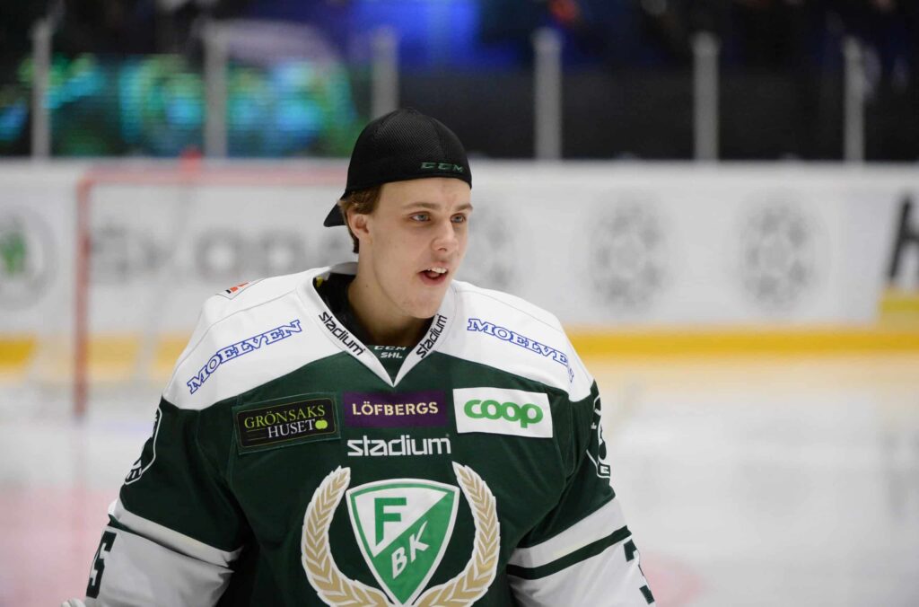 NHL-tähden veli vaihtaa maisemaa – SHL-kaukalot jää historiaan