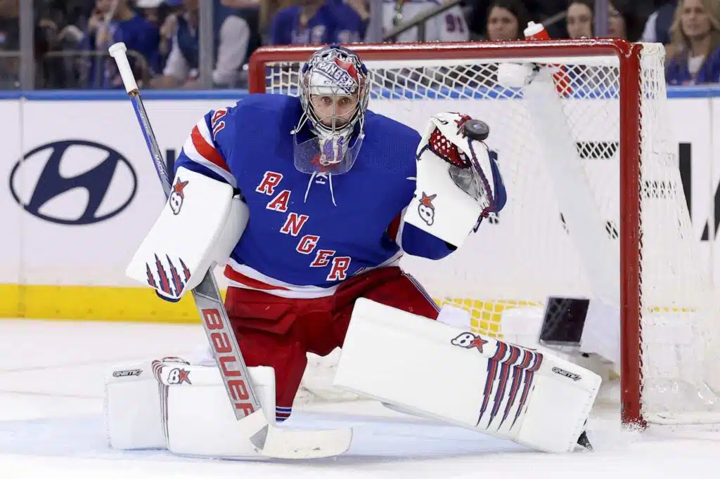 295 voittoa sai riittää – NHL-legenda astui syrjään tyylillä