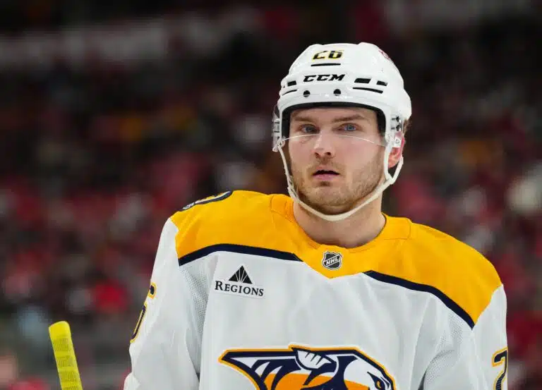 Kanadan legendan USA-pojan NHL-ura floppasi