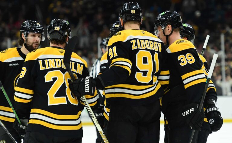 Katkeaako NHL-jätin yllättävä räpiköinti? – tämä mies otti ohjat käsiinsä