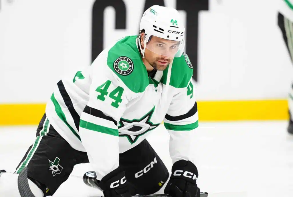 Jättipaljastus – huippupuolustaja olisi halunnut jatkaa suomalaistähtien seurassa