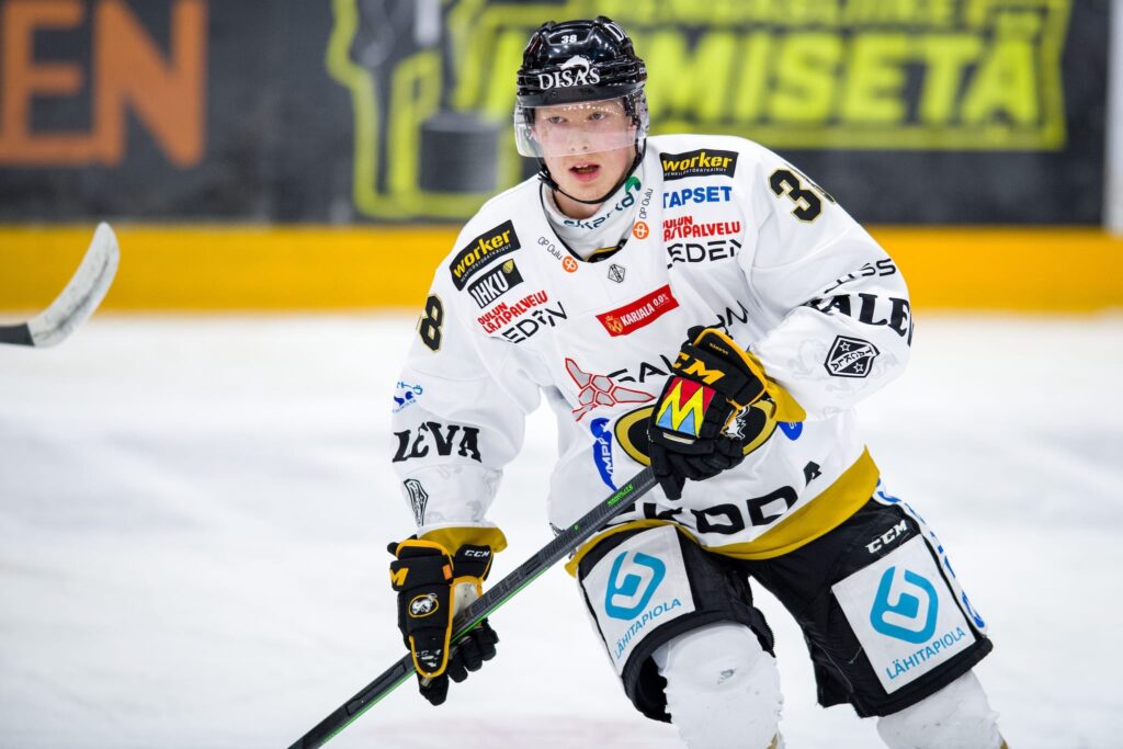 Kärpät-tähti latasi surkeasta vireestä: ”Herra koettelee”