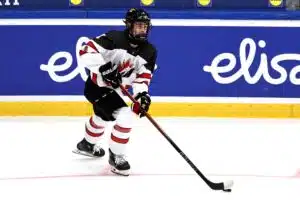 NHL-lupaukset valitsivat suosikkinsa – Leafsin Gavin McKenna nousi ykköseksi