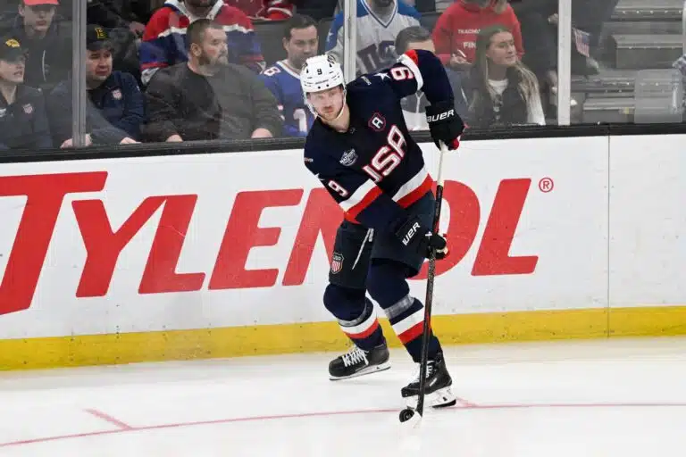 Jack Eichel pitää Nathan MacKinnonia pilkkanaan – Vegas Golden Knights matkalla Stanley Cup -finaaleihin