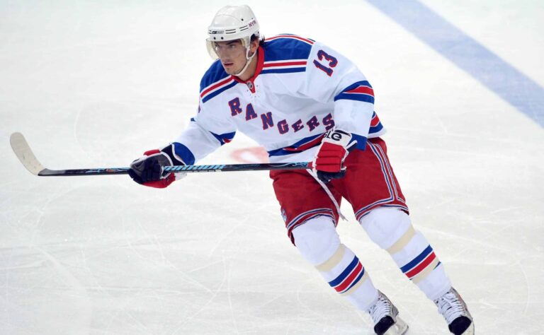 Kaksi MM-kultaa voittanut NHL:n ykkösvaraus lopettaa