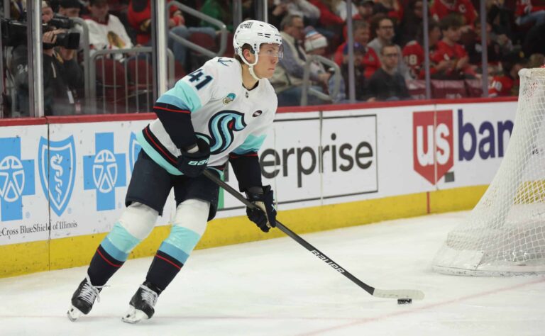 Eeli Tolvasen seuratoverille muhkea jatkosopimus: ”Hänestä tuli ammattilainen”