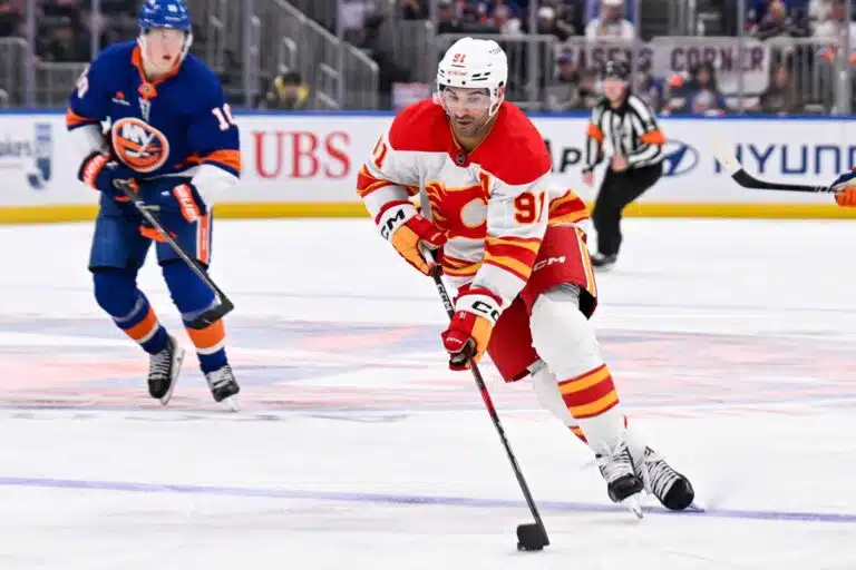 Savua nousee jälleen – NHL-seuran palaset ovat liikkeessä