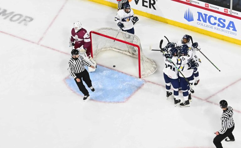 Pikkuleijonat Kanadan kimppuun – katso kentälliset