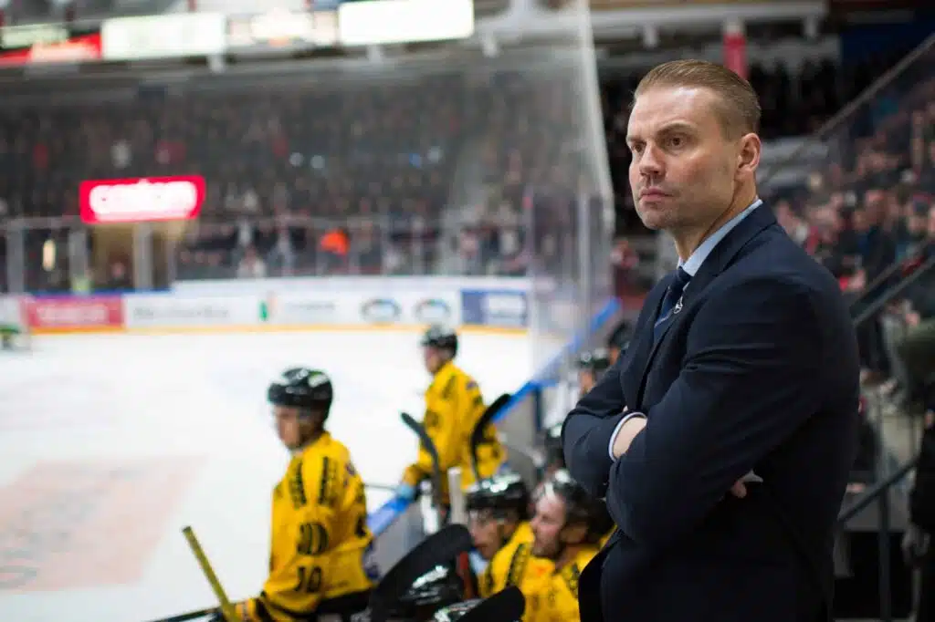 Leipiintynyt Mestis-valmentaja Suomen sarjajärjestelmästä: ”Tulkoon mitä tulee”