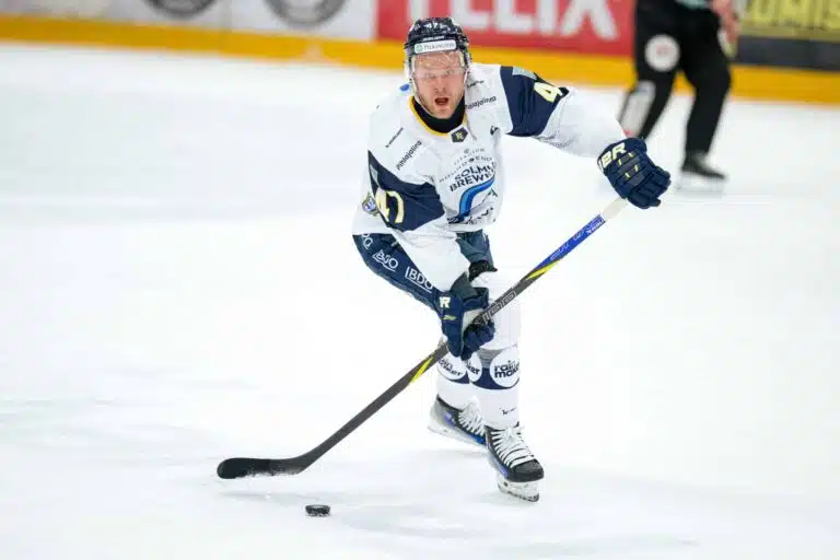 HIFK-huhut voi unohtaa – tänne Leijonien MM-mitalisti suuntaa