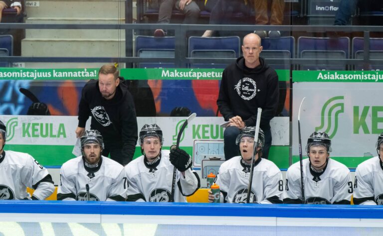 TPS iskussa – yleisöäkin komeasti Turussa