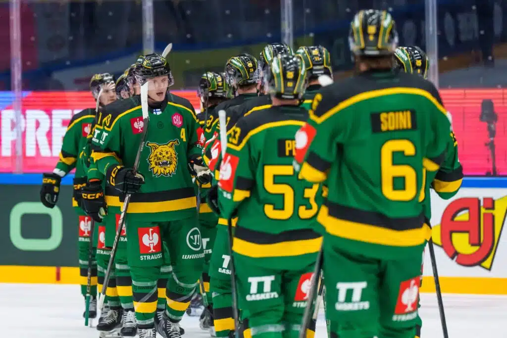 Liiga mittasi tasoaan Ruotsin SHL:ään