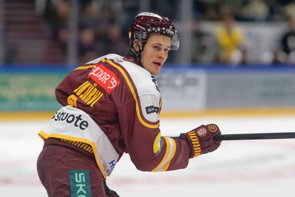 Nytkö loppui Jesse Puljujärven hehkuttelu? – aivan uskomaton selkäsauna