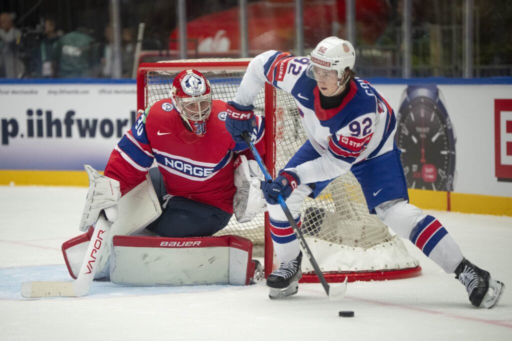 Jättisopimuksen tehnyt NHL-tähti kiitollisena: ”Rakastan pelata täällä”