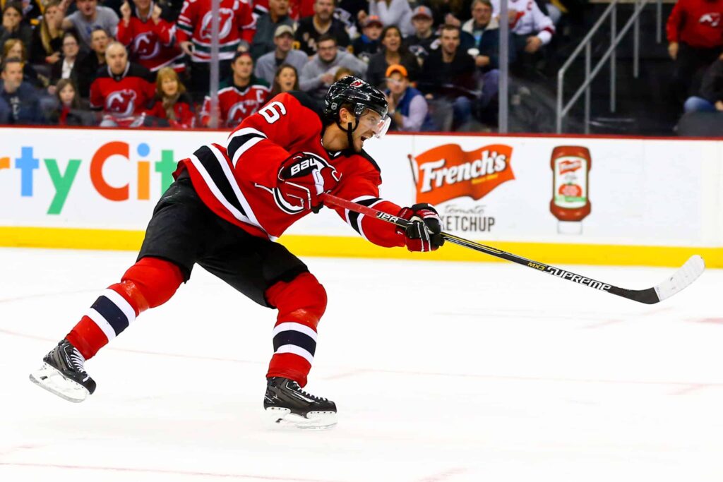 Upea jääkiekkotarina – takavuosien NHL-kiekkoilija tekee paluun