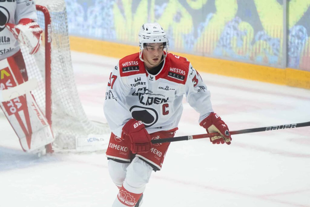 Liigan syyskuun ykkönen sai jatkoa
