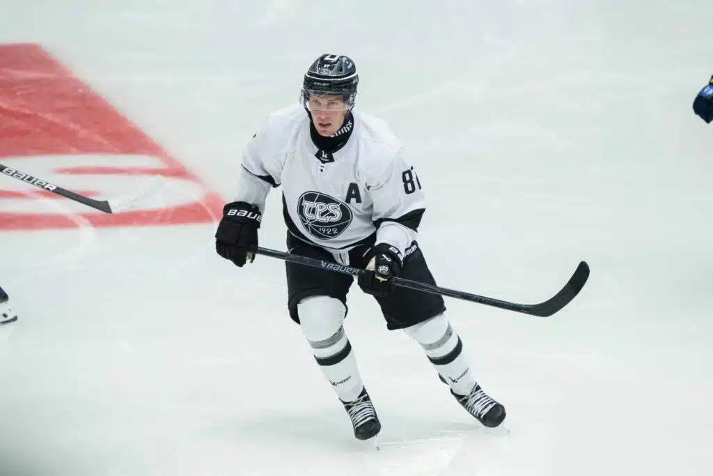 Toni Söderholm Aleksi Saarelasta – ”Omat haasteensa”