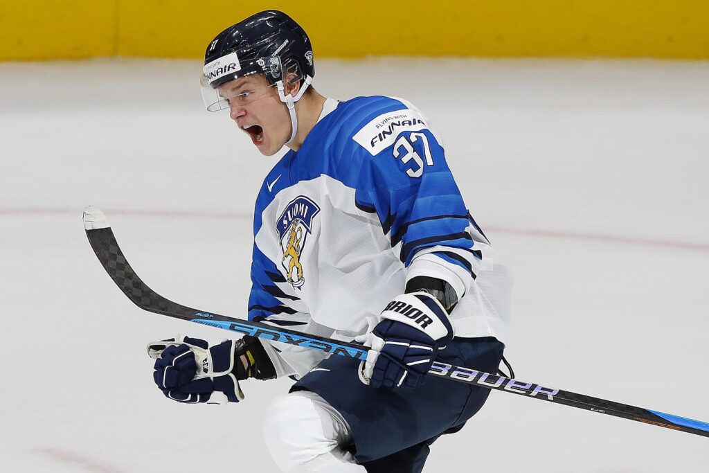 Suomalaisnuorukaisten tyly farmimeininki NHL:ssä jatkuu