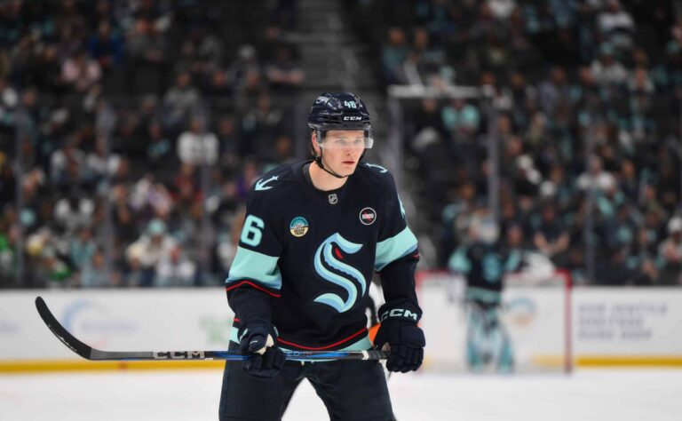 Läpimurto tuloillaan? – NHL-seura nosti suomalaispelaajan farmista