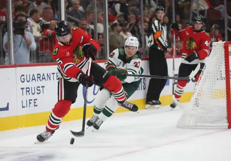 Lähde: Chicago Blackhawks -puolustaja kerää kiinnostusta siirtotakarajalla