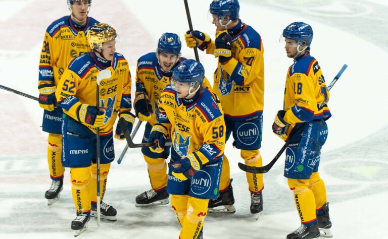 Turussa monivivahteinen Liiga-taistelu