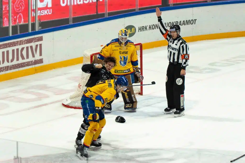 Turussa tippui hanskat