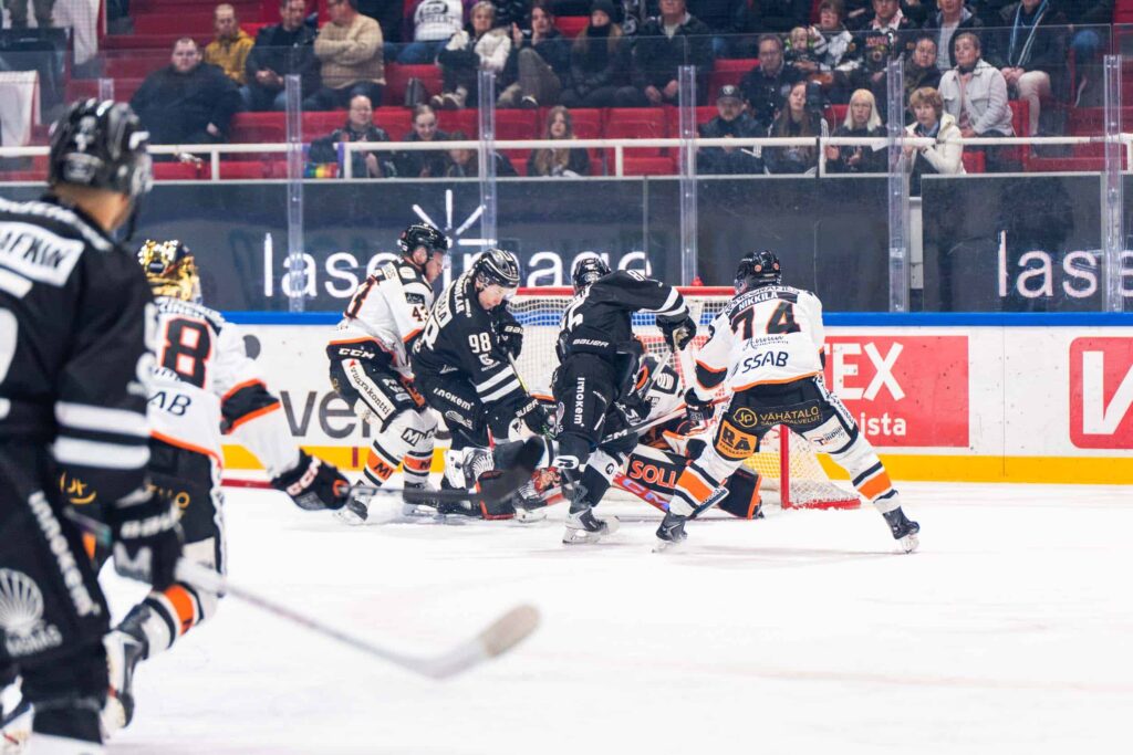 TPS kuvaillen HPK:ta parempi tiukassa Liiga-mittelössä