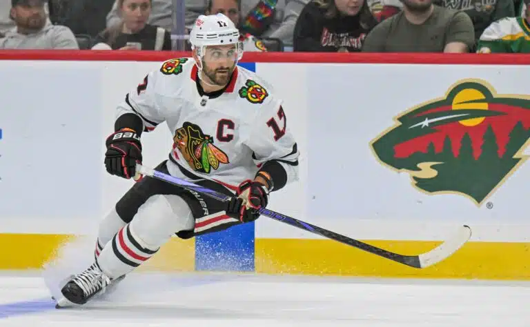 Kokenut NHL-hyökkääjä jättimäisten treidihuhujen kohteena – tokaisi nyt kylmäävät sanat