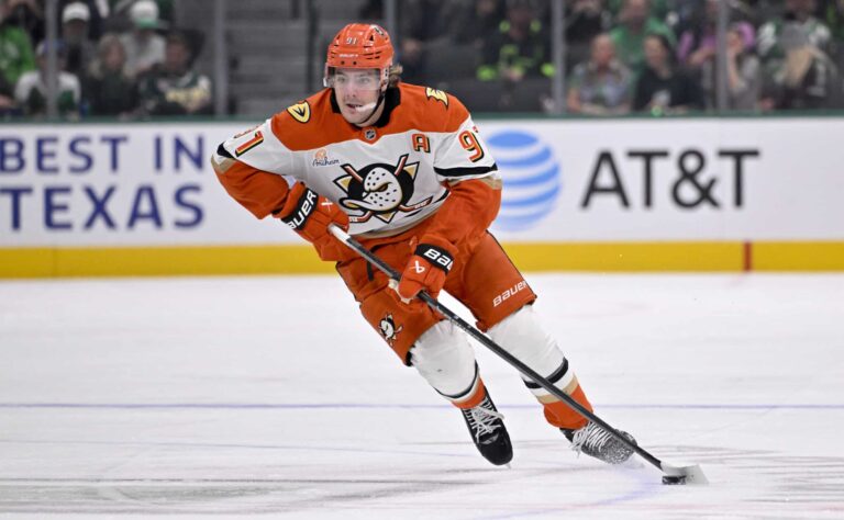 Tämä muutos edelsi Ruotsin NHL-tähden tulikuumaa syksyä