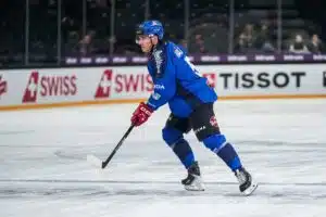 Tshekin maailmanmestari Macklin Celebrinin joukkuekaveriksi