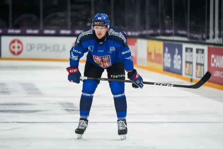 Vain Helsinki haastoi Tampereen yleisömäärissä – Jokerit voitti, HIFK sai kilpeensä