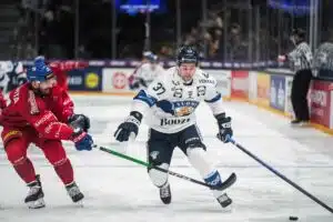 Lähde: Kärppä-hyökkääjä SHL-joukkueiden kiikarissa
