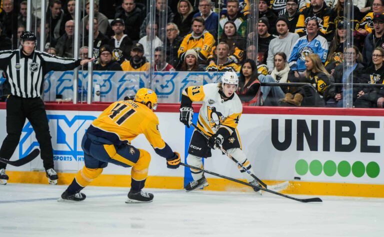 Shokkitieto Tukholmasta – suomalaistähti ulos sunnuntain ottelusta